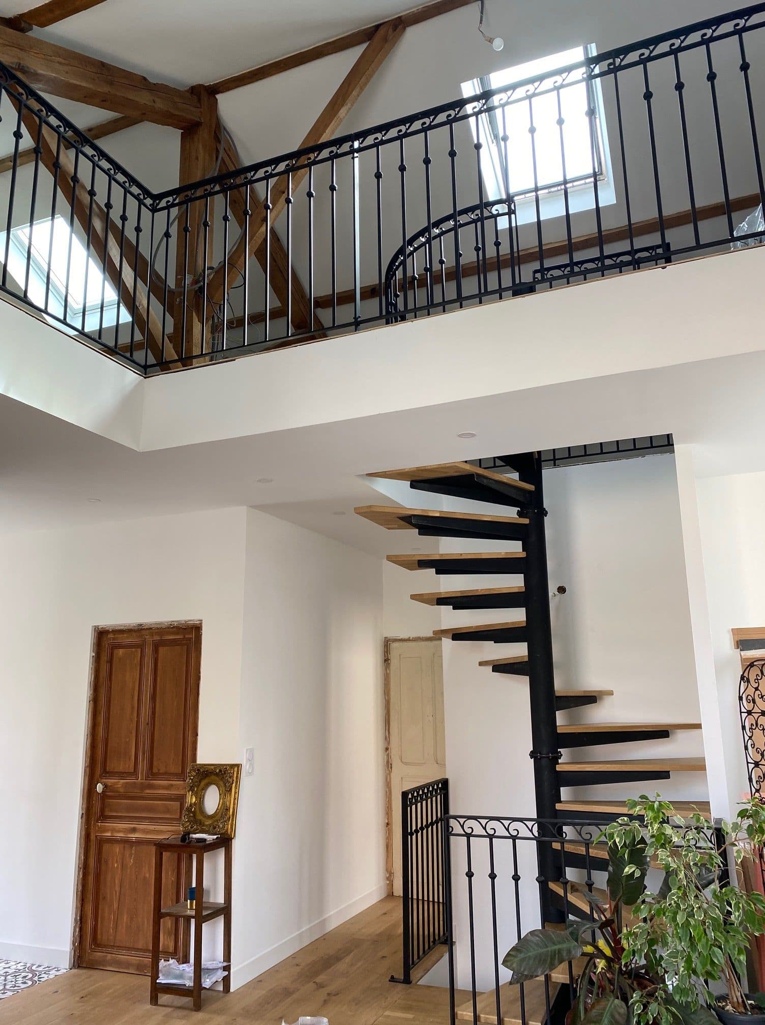 Escalier métallique sur-mesure réalisé par Acropole Service à Cugnaux