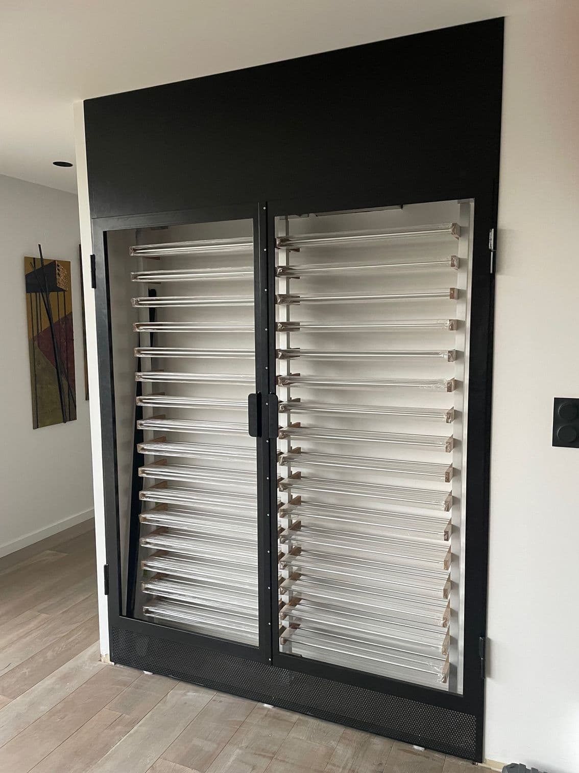 Assemblage métallique artisanal en atelier