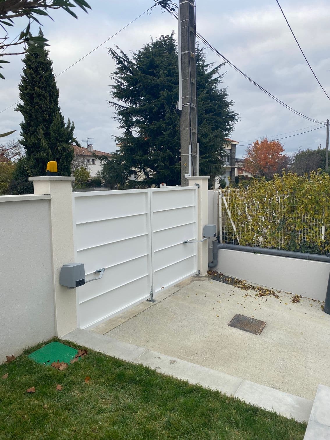 Réalisation métallerie : portail et clôture en acier