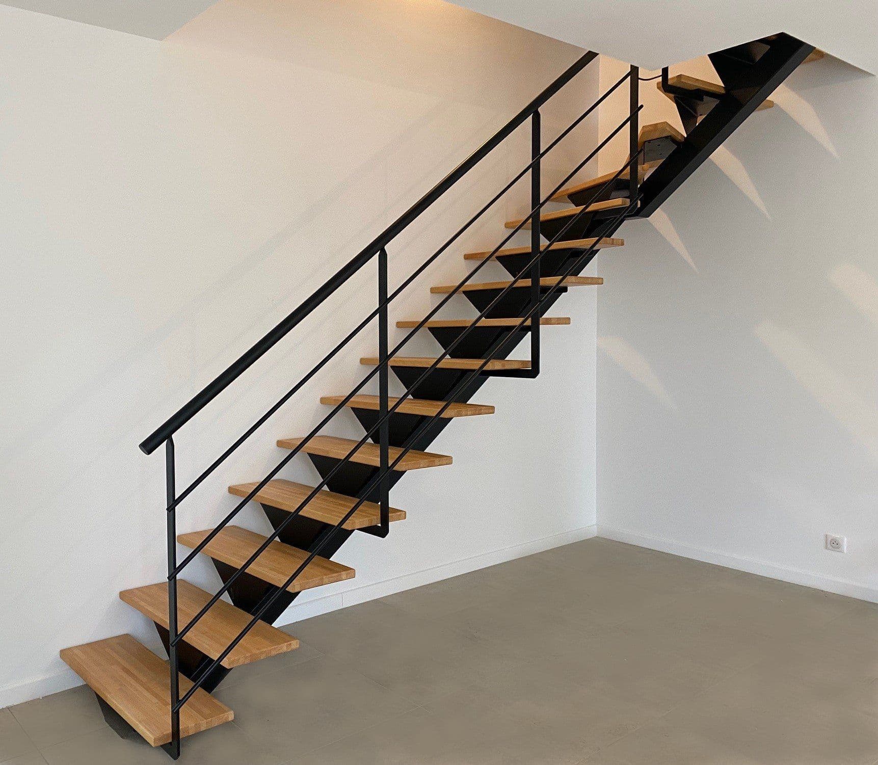 Garde-corps sur escalier sur-mesure vue paysage
