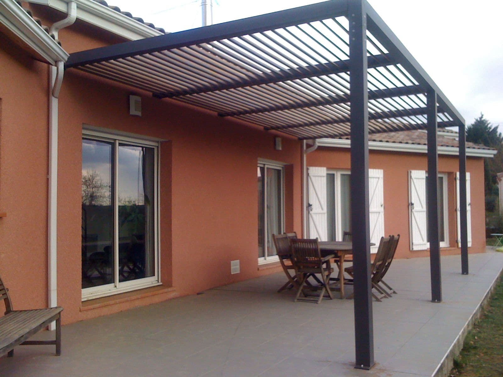 Pergola avec lamelles en bois ipé