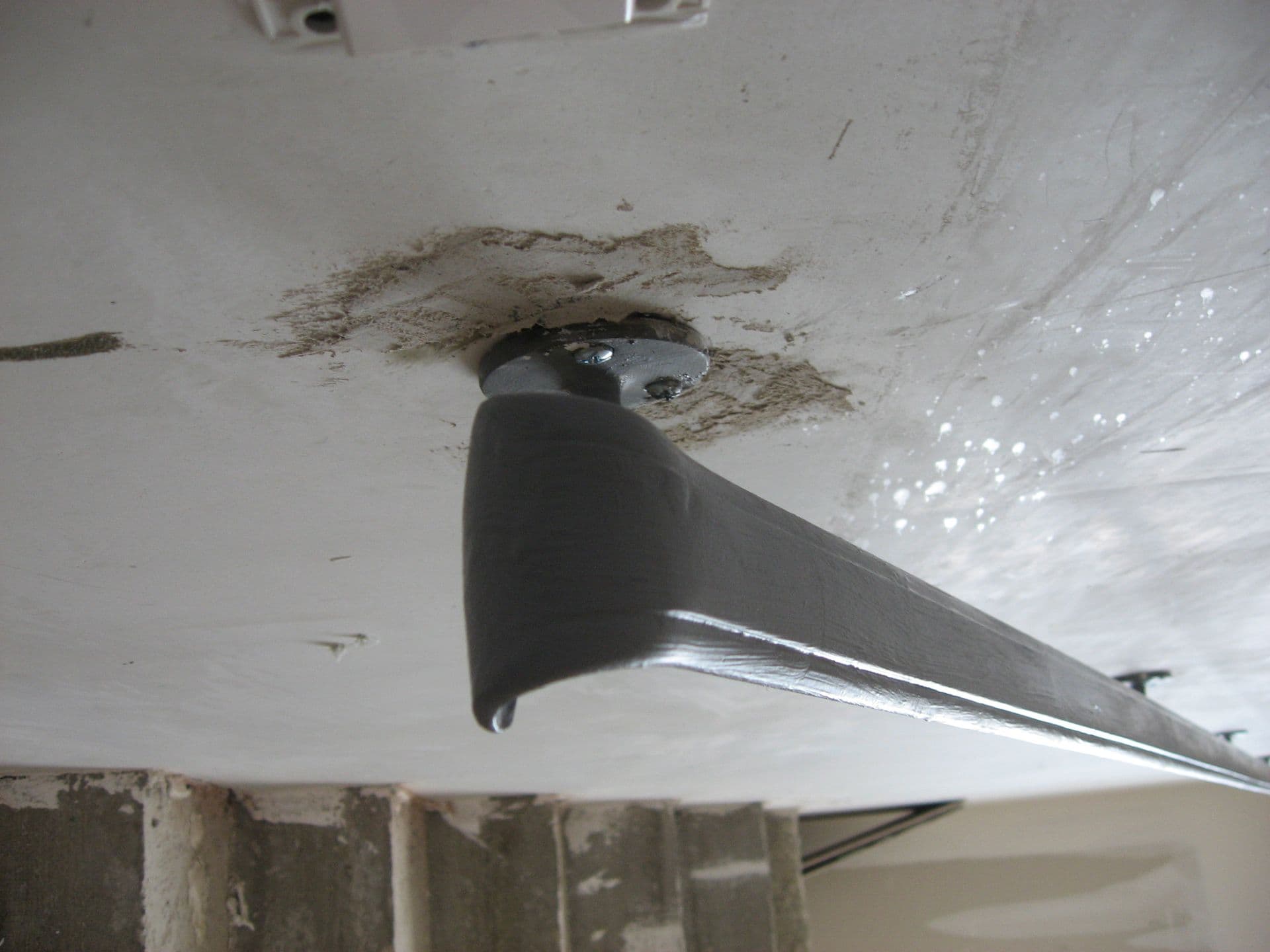 Garde-corps en acier forgé avec motifs décoratifs